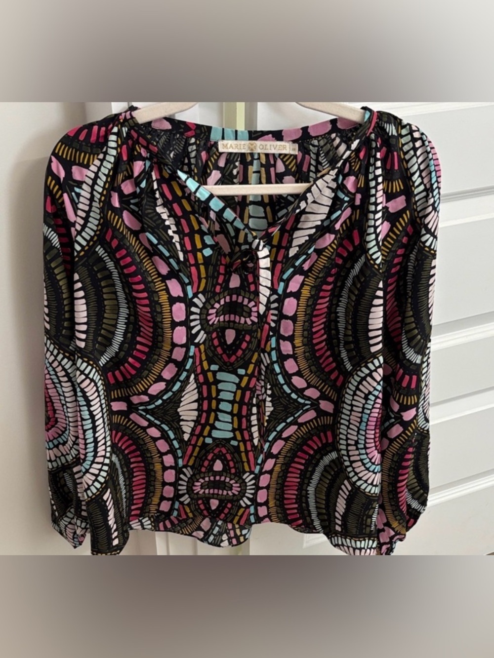 Marie Oliver Geometric Print Silk Tie-Neck Blouse XS colorful lightweight comfy
